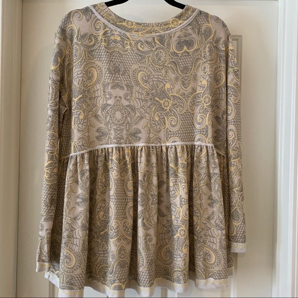 ❤️LAST NEW S Yellow Relaxed Knit Lace Print Top - Picture 9 of 9